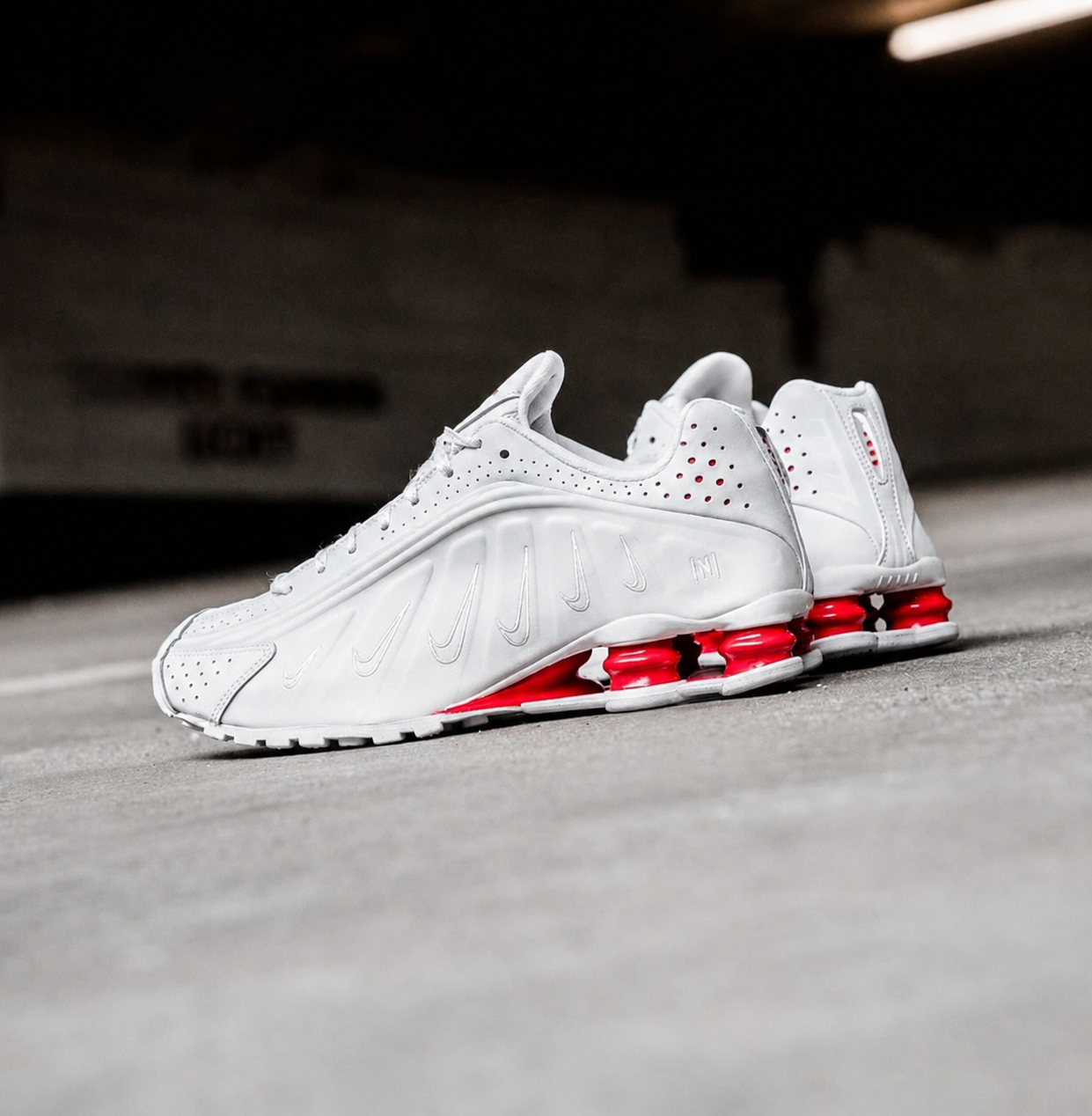 Nike Shox R4